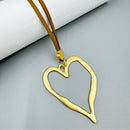 Ole - Hollow Heart Shaped Necklace