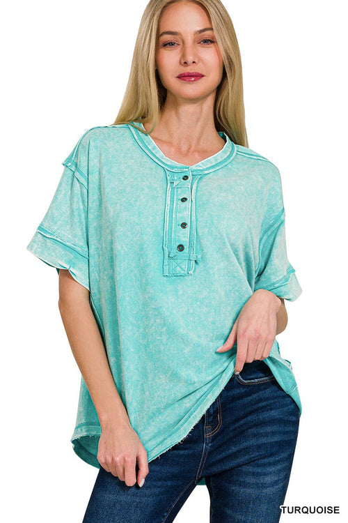 42POPS - `.Washed Raw Edge Detailed Button Closure Top