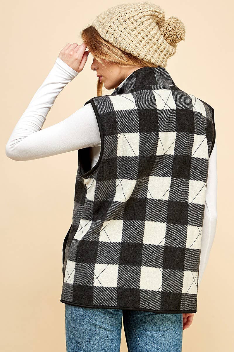 Shopin LA - SPT5193P. - PLUS SIZE REVERSIBLE PLAID ZIP UP POCKET VEST
