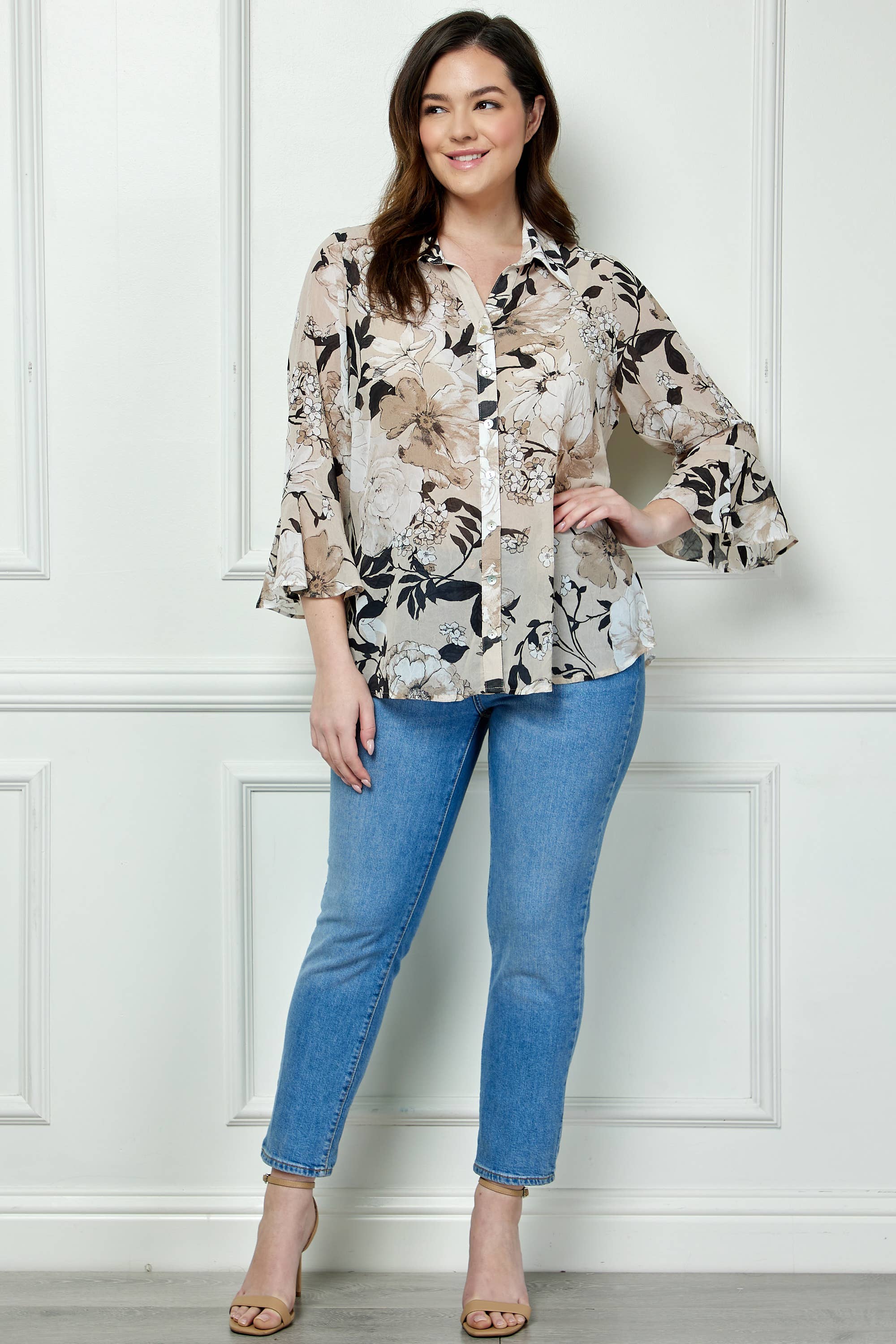 Winslow Collection - PLUS SIZE ROMANTIC FLAIR BUTTONED BLOUSE