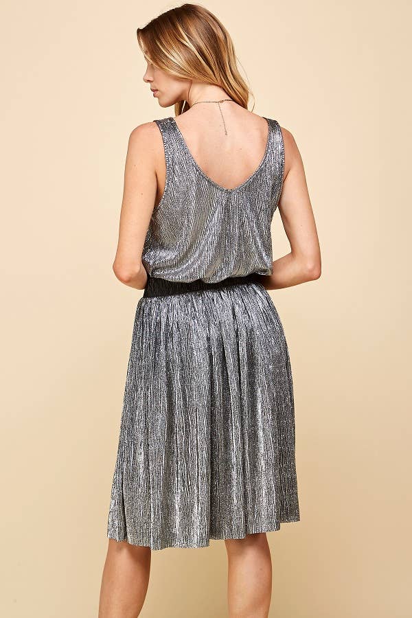 Shopin LA - SPT5228 - WOMEN METALLIC SHIMMER V NECK SLEEVELESS TOP