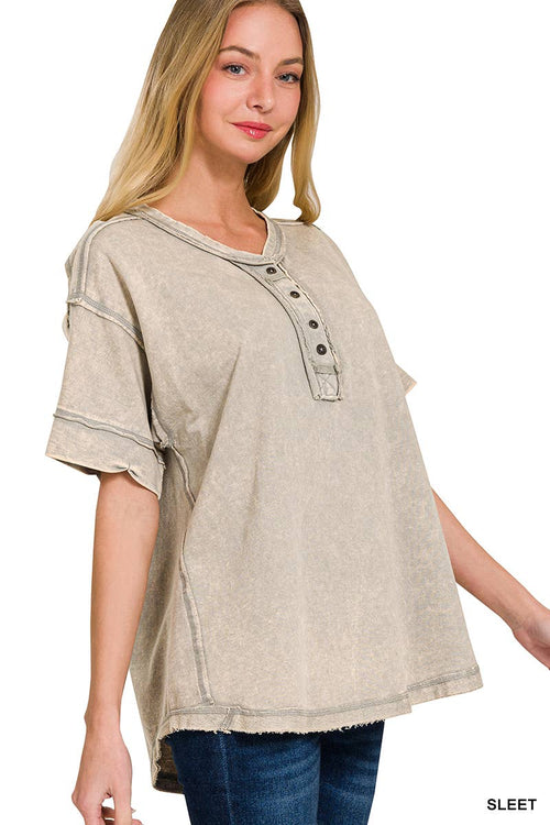 42POPS - .SI-26055 Washed Raw Edge Detailed Button Closure Top