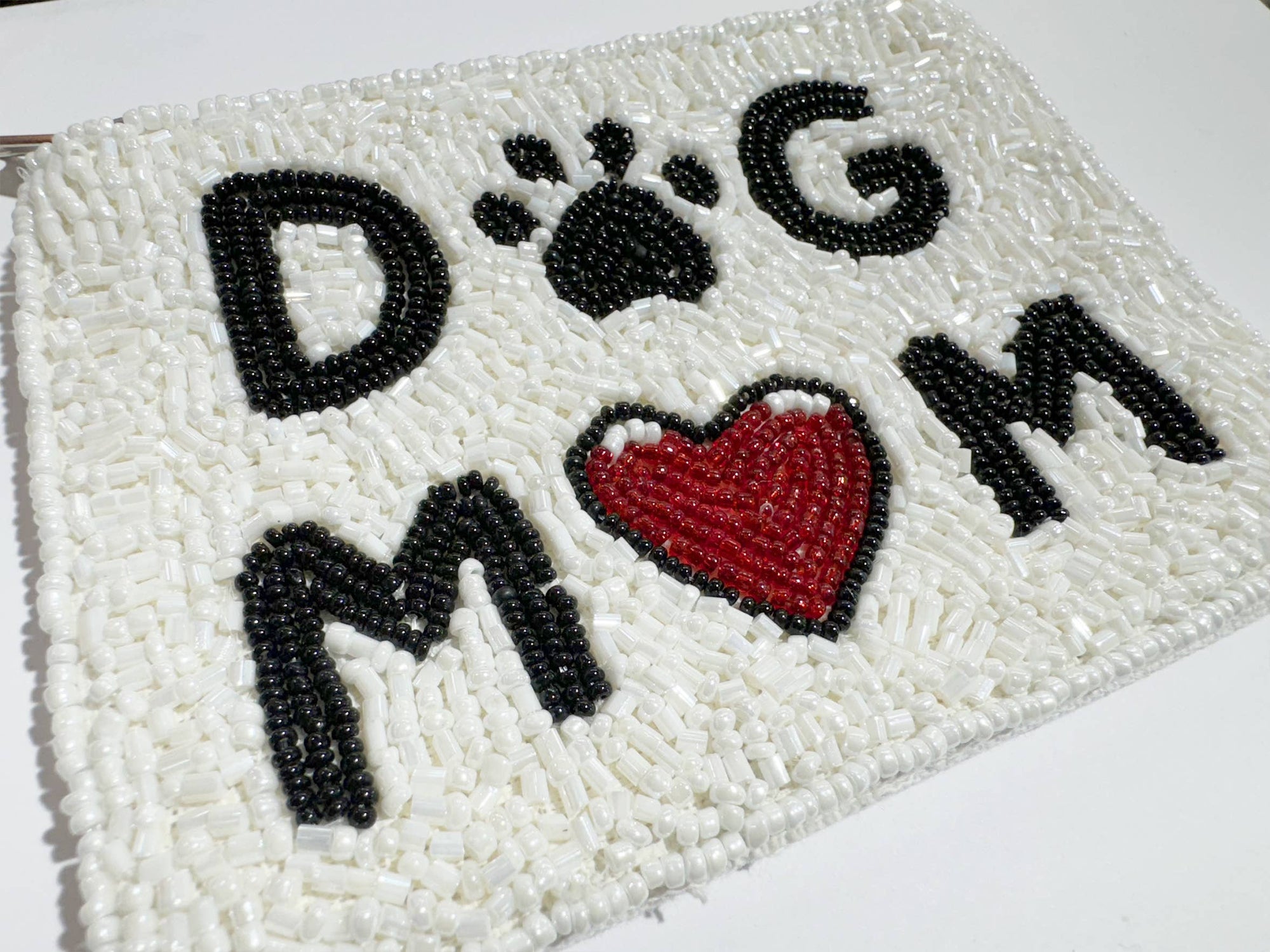 Ole - DOG MOM  Beaded Mani Coin Purse