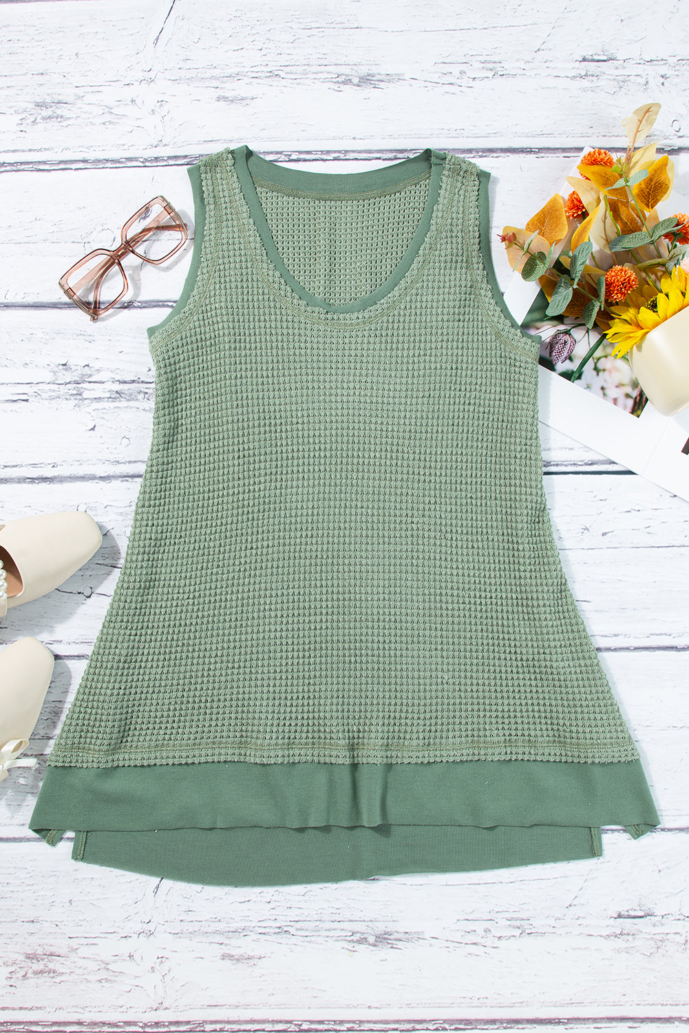 Black Scoop Neck Waffle Knit Splicing Flowy Vest