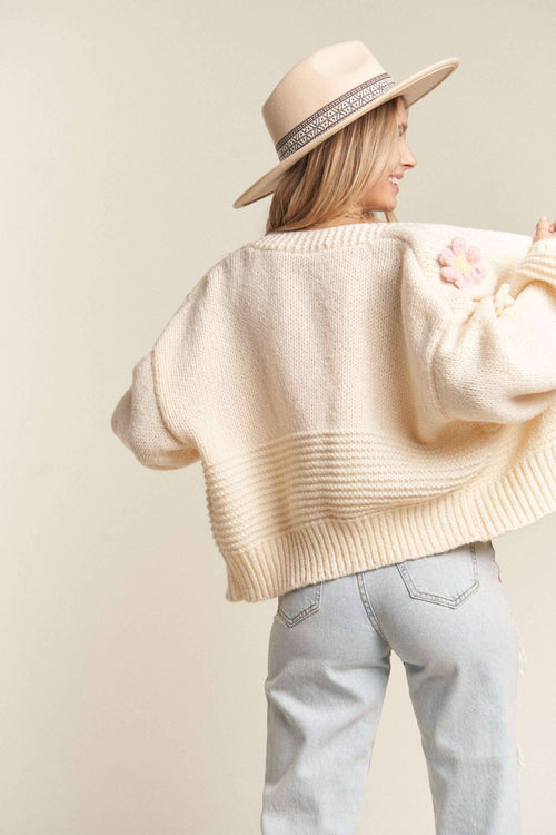 Madelyn - LESW2654- FLORAL PATCHED SWEATER CARDIGAN