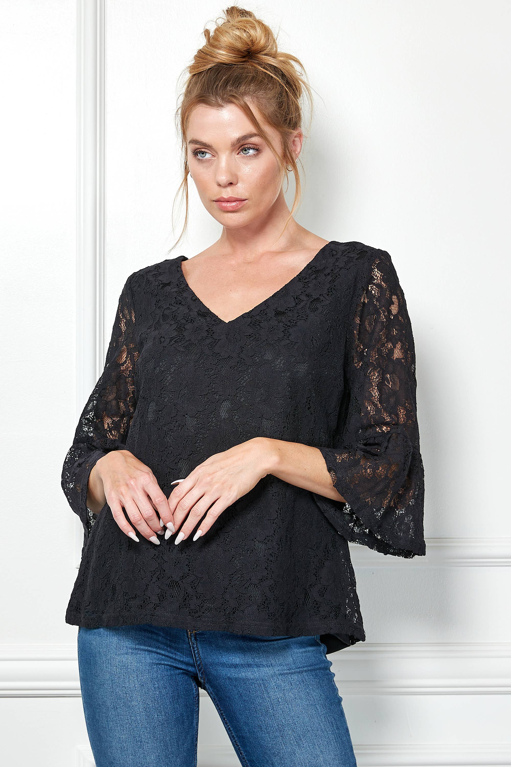 Winslow Collection - V NECK ELBOW SLEEVE LACE TOP G9018250P