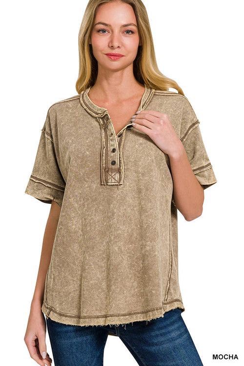 42POPS - .SI-26055 Washed Raw Edge Detailed Button Closure Top