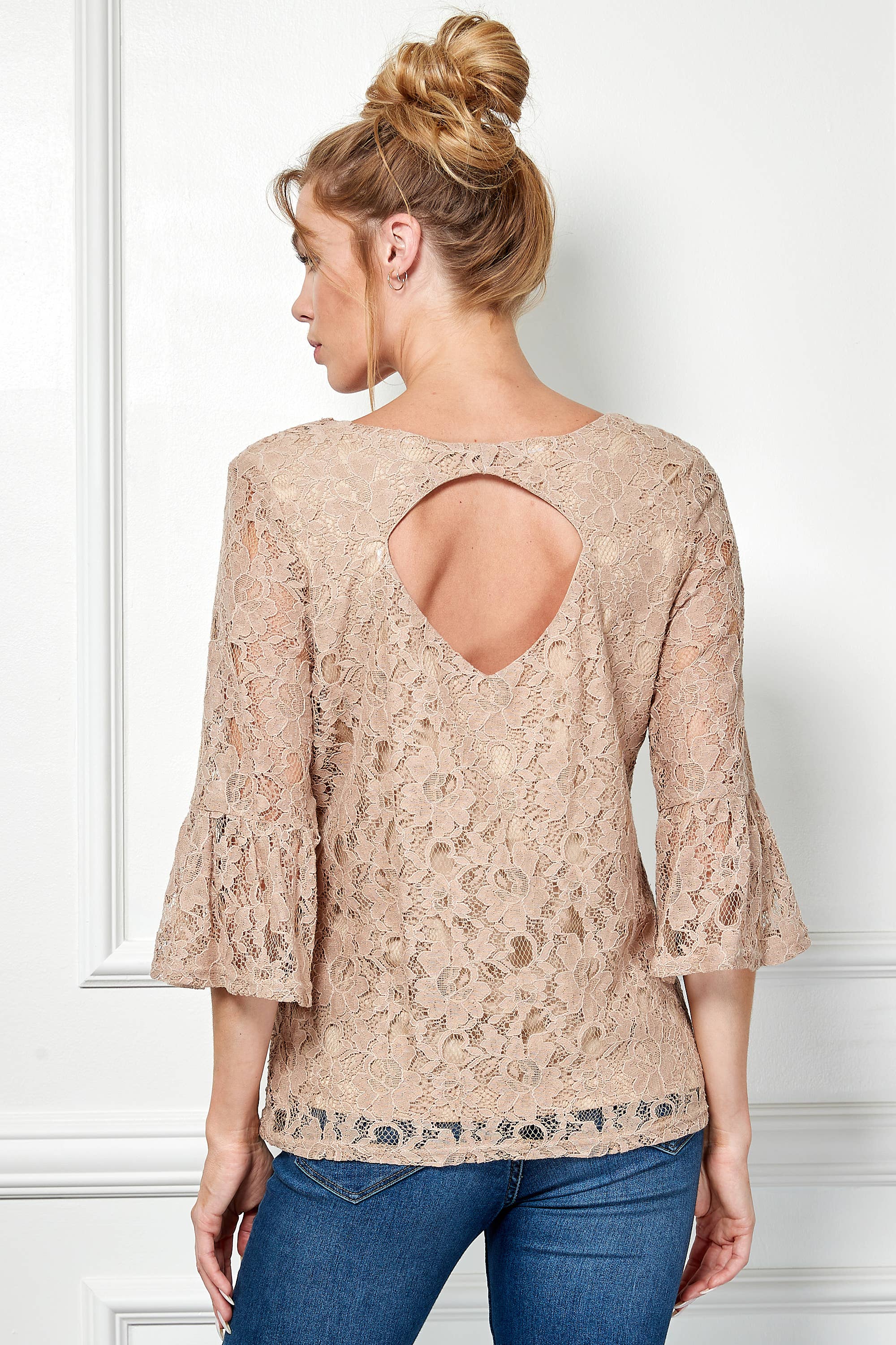 Winslow Collection - V NECK ELBOW SLEEVE LACE TOP G9018250P