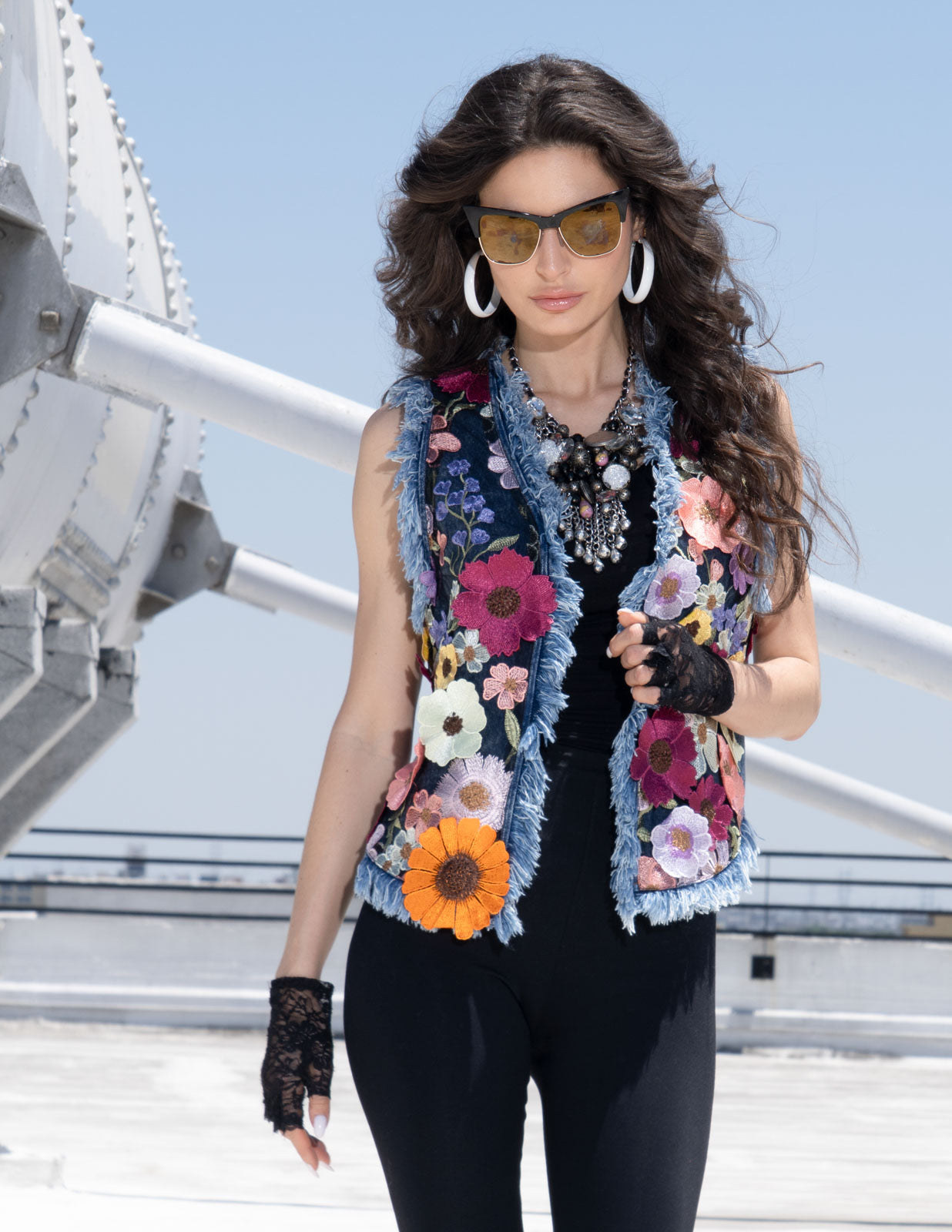 ADORE-FW2025-4-WEB.jpg