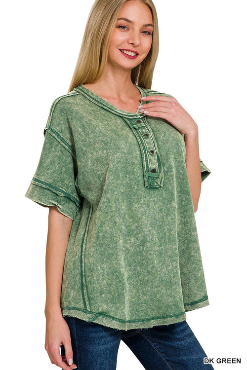 42POPS - `.Washed Raw Edge Detailed Button Closure Top