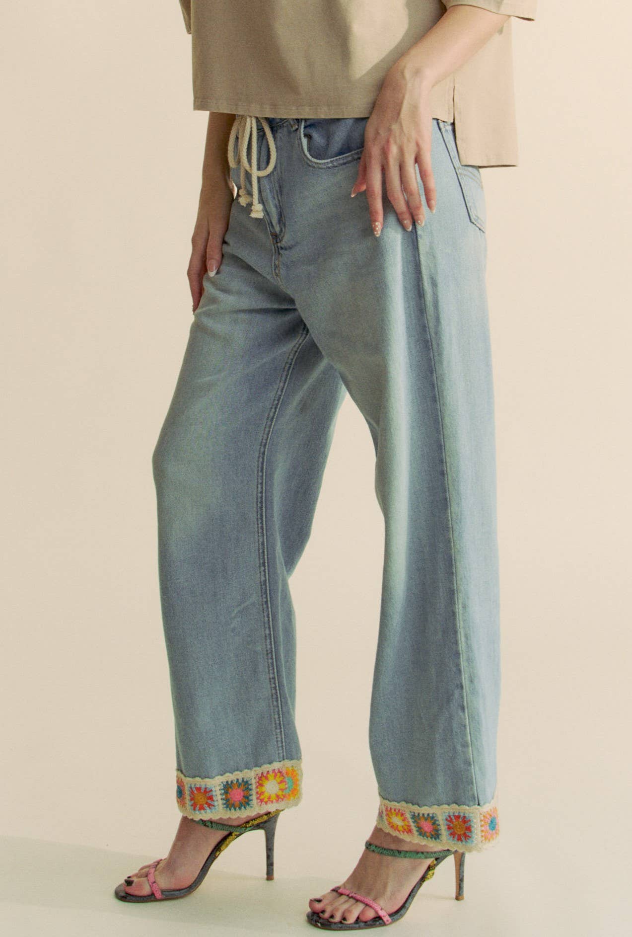 Davi & Dani - CROCHET TRIM STRAIGHT LEG DENIM JEANS