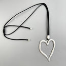 Ole - Hollow Heart Shaped Necklace