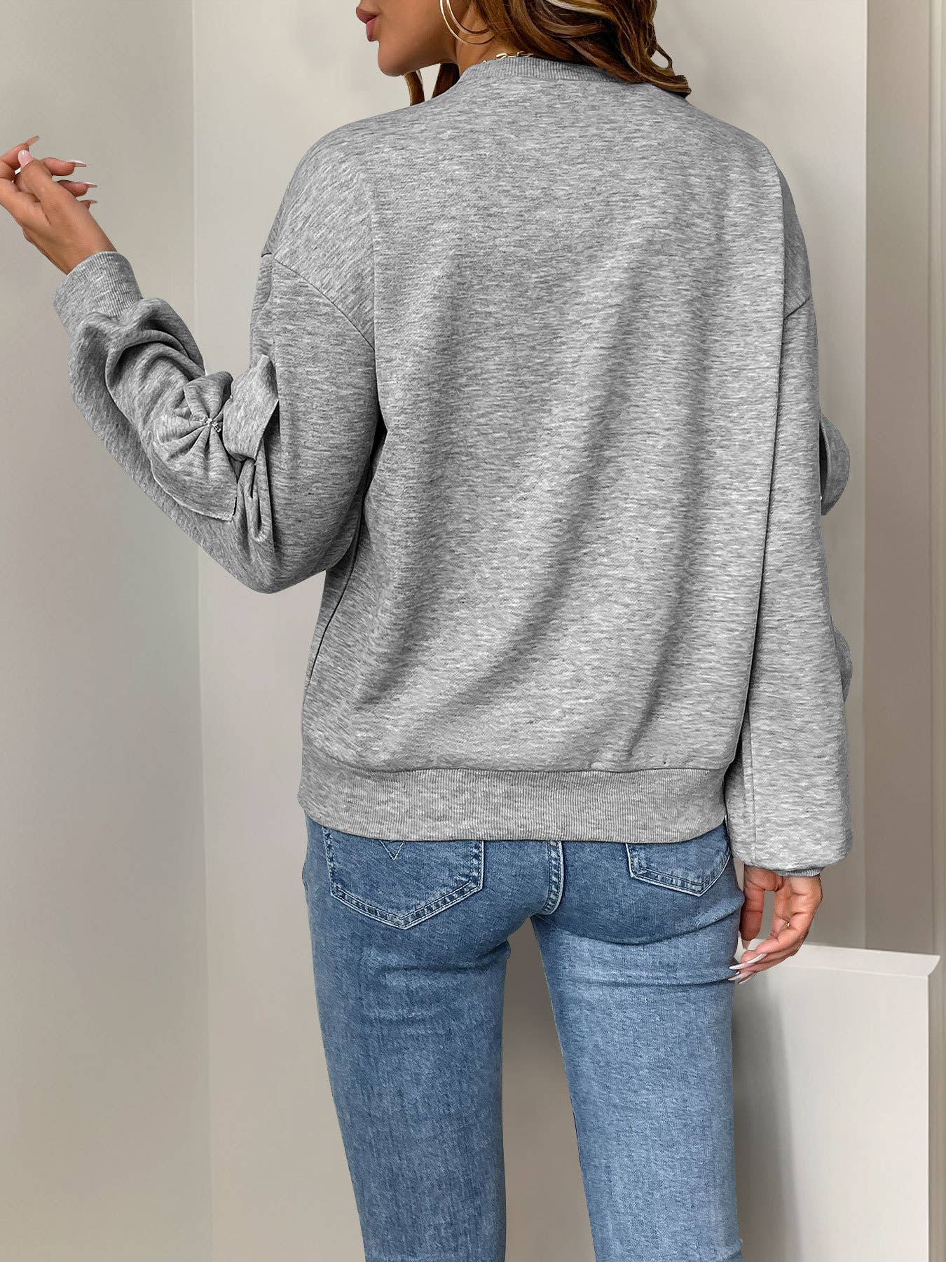 Miss Sparkling - Light Gray Crewneck Bow Sweatershirt
