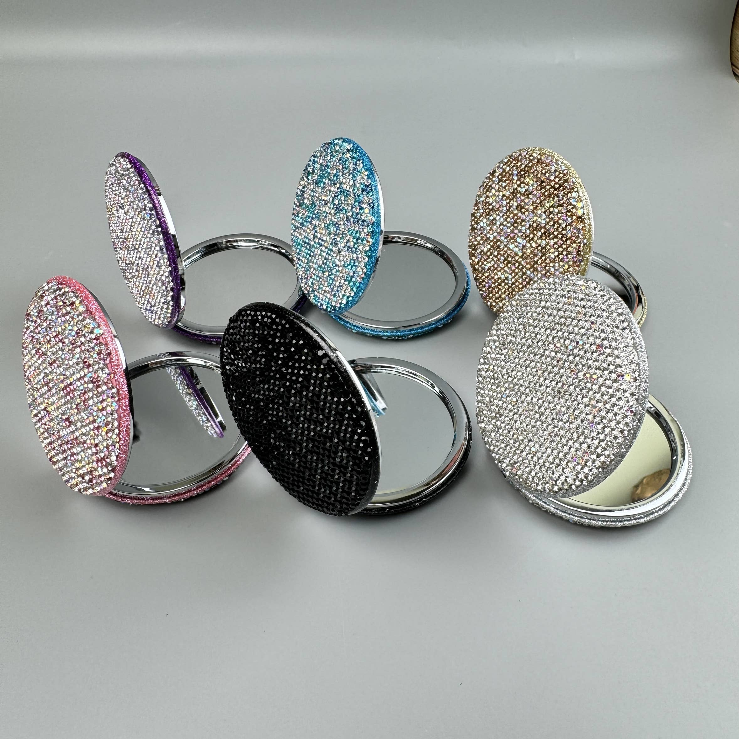 Ole - Circle Rhinestone Folding Makeup Mirror