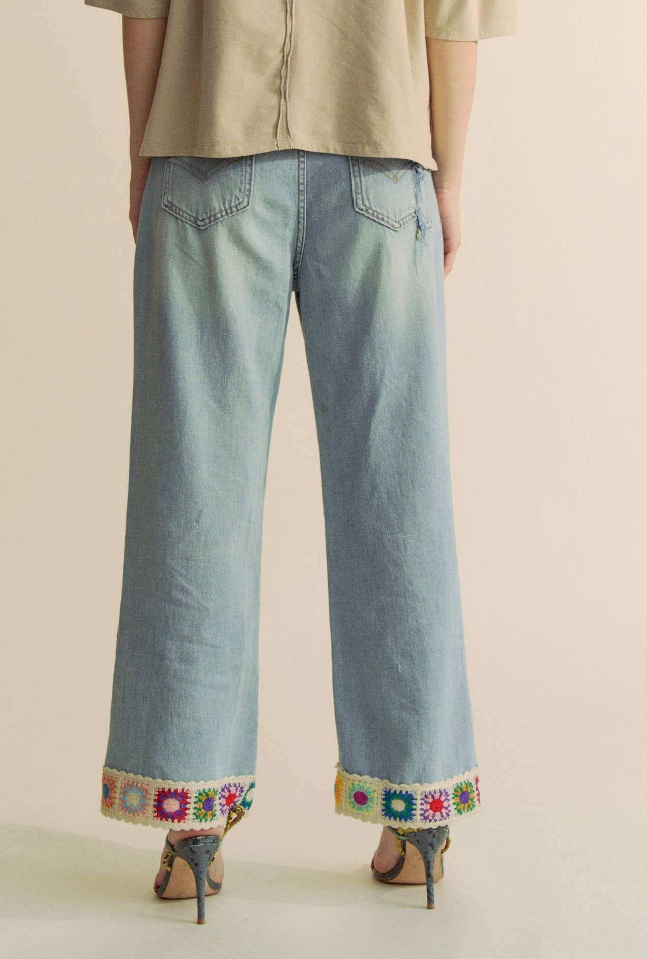 Davi & Dani - CROCHET TRIM STRAIGHT LEG DENIM JEANS