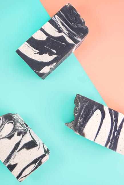 Finchberry Charcoal Tea Tree Detox Handcrafted Vegan Face Soap -2.25oz