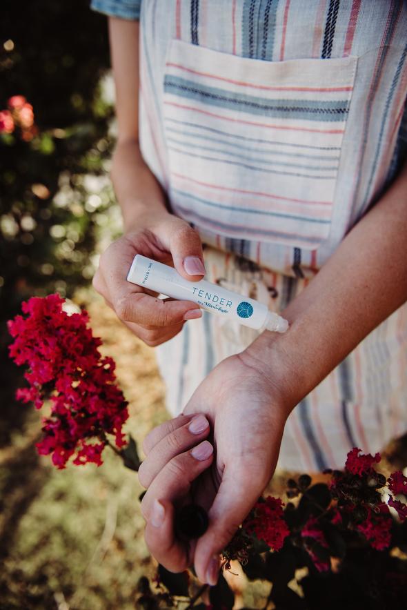 Mixologie Tender (Fruity) - Perfume Rollerball (5 ML)