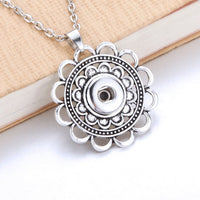 Assorted Round Silver Flower Sandy Snap Interchangeable Charm Necklace
