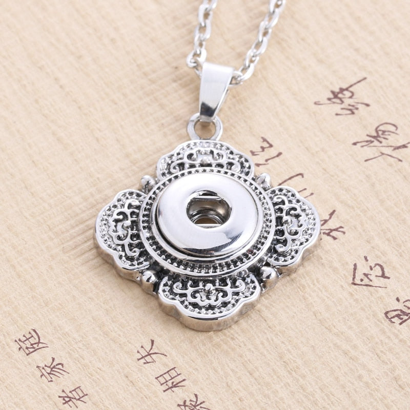 Classic Pendant on 24" Chain Sandy Snap Interchangeable Charm Necklace